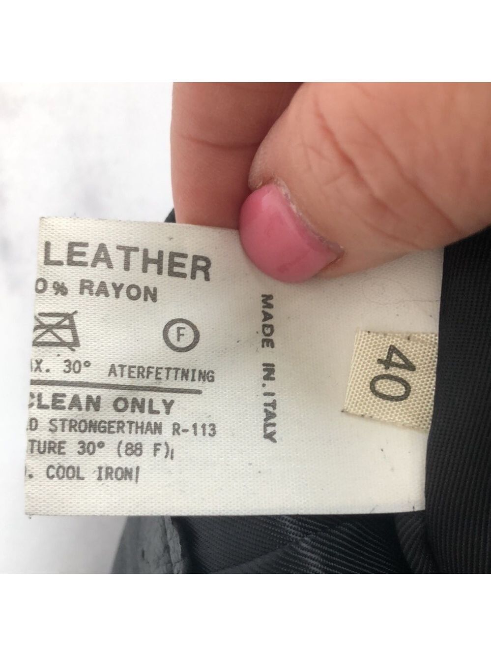 Vintage Fiocchi Italian Black Leather Mini Pencil Skirt Size XS - Picture 3 of 12